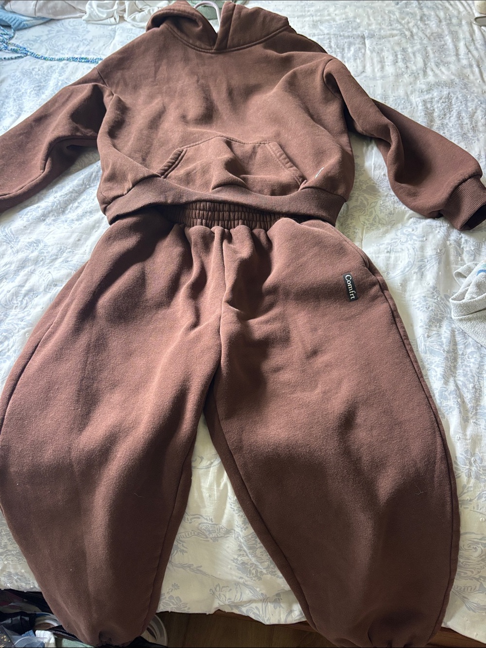 Comfrt Kids Brown Jogger Sweatpants & hooded sweatshirt